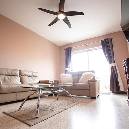 Apartment 5 Mins Away From The Beach. St. Paul's Bay Exterior foto